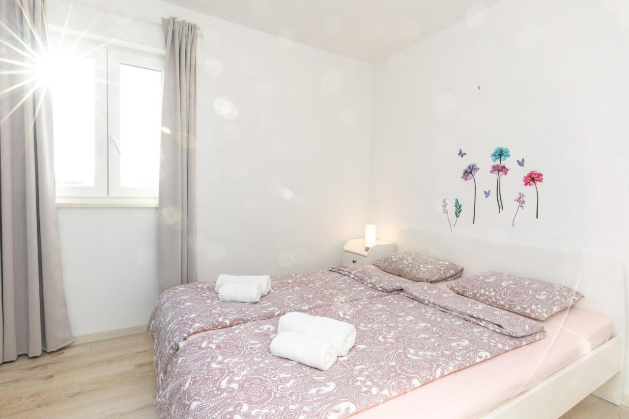 Apartments Brig Perfect Countryside Holiday! Krk Town Exterior foto